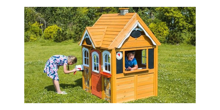 Как выбрать игровой домик для детской площадки
